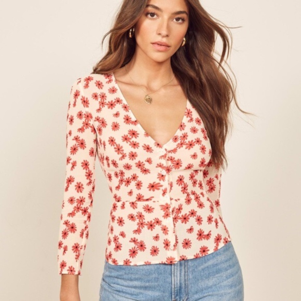 Reformation Jemma top in Daisy Days print